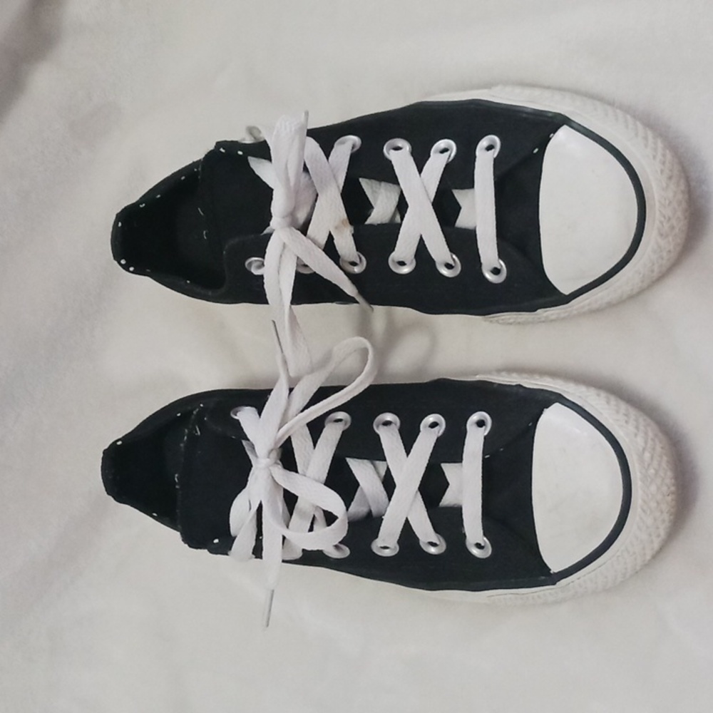 Converse size 8